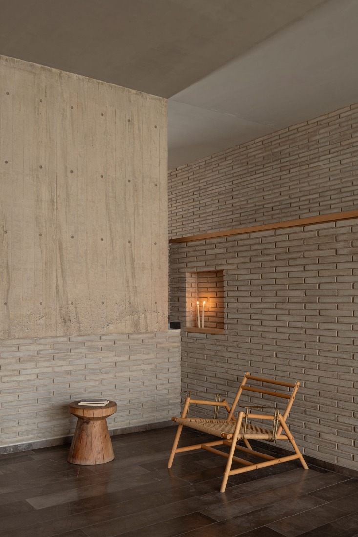 "Casa Refugio" by Taller Segovia Molina. Photograph by César Belio.