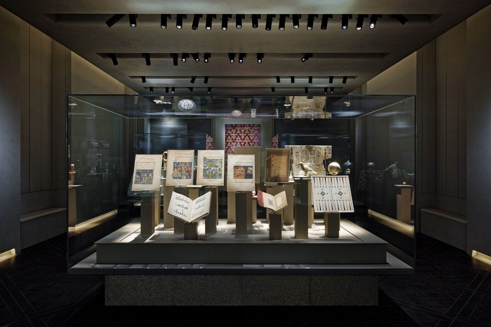 The Al Thani Collection at the Hôtel de la Marine. Photograph by Takuji Shimmura.