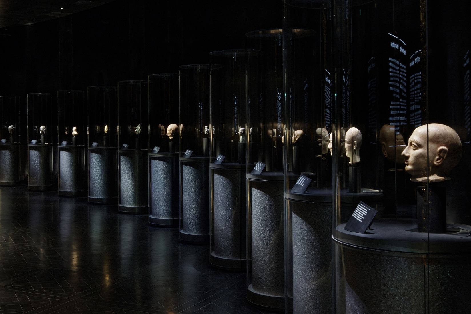 The Al Thani Collection at the Hôtel de la Marine. Photograph by Takuji Shimmura.