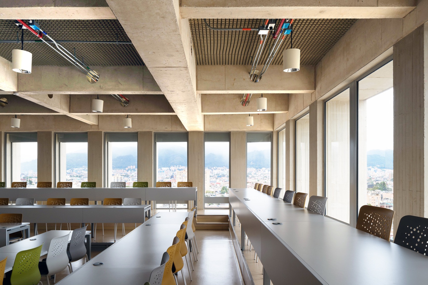 Fundación Universitaria Compensar por Bermúdez Arquitectos. Fotografía por Javier Agustín Rojas.