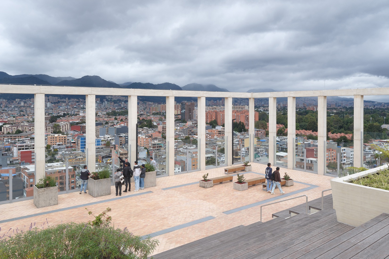 Fundación Universitaria Compensar por Bermúdez Arquitectos. Fotografía por Javier Agustín Rojas.