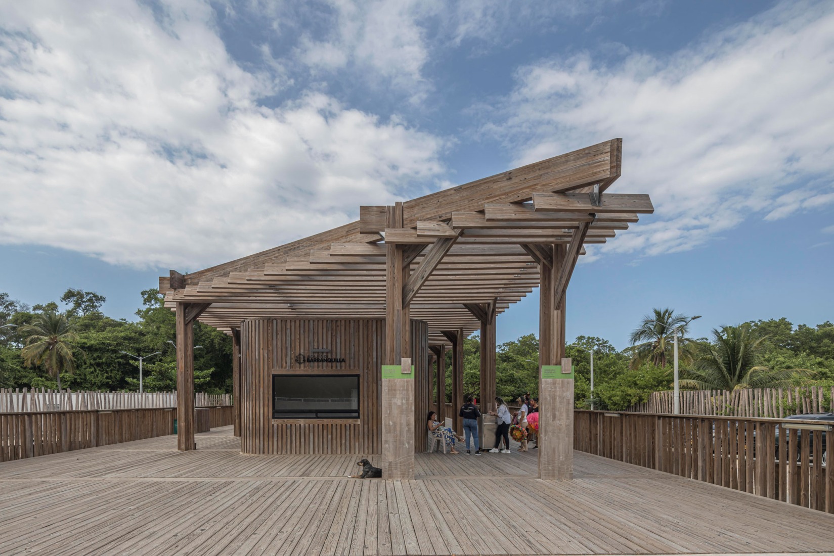 Ecoparque Ciénaga de Mallorquín por DEB Architecture + El Equipo Mazzanti. Fotografía por Alejandro Arango.