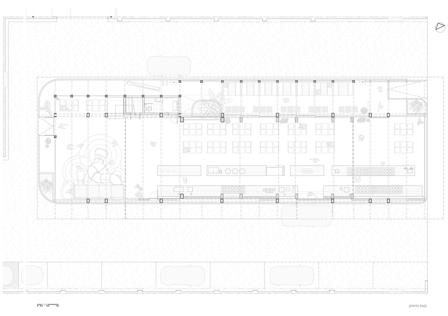 Plano de planta baja. «Autohelado LV Escalada» por DRM Arquitectura.