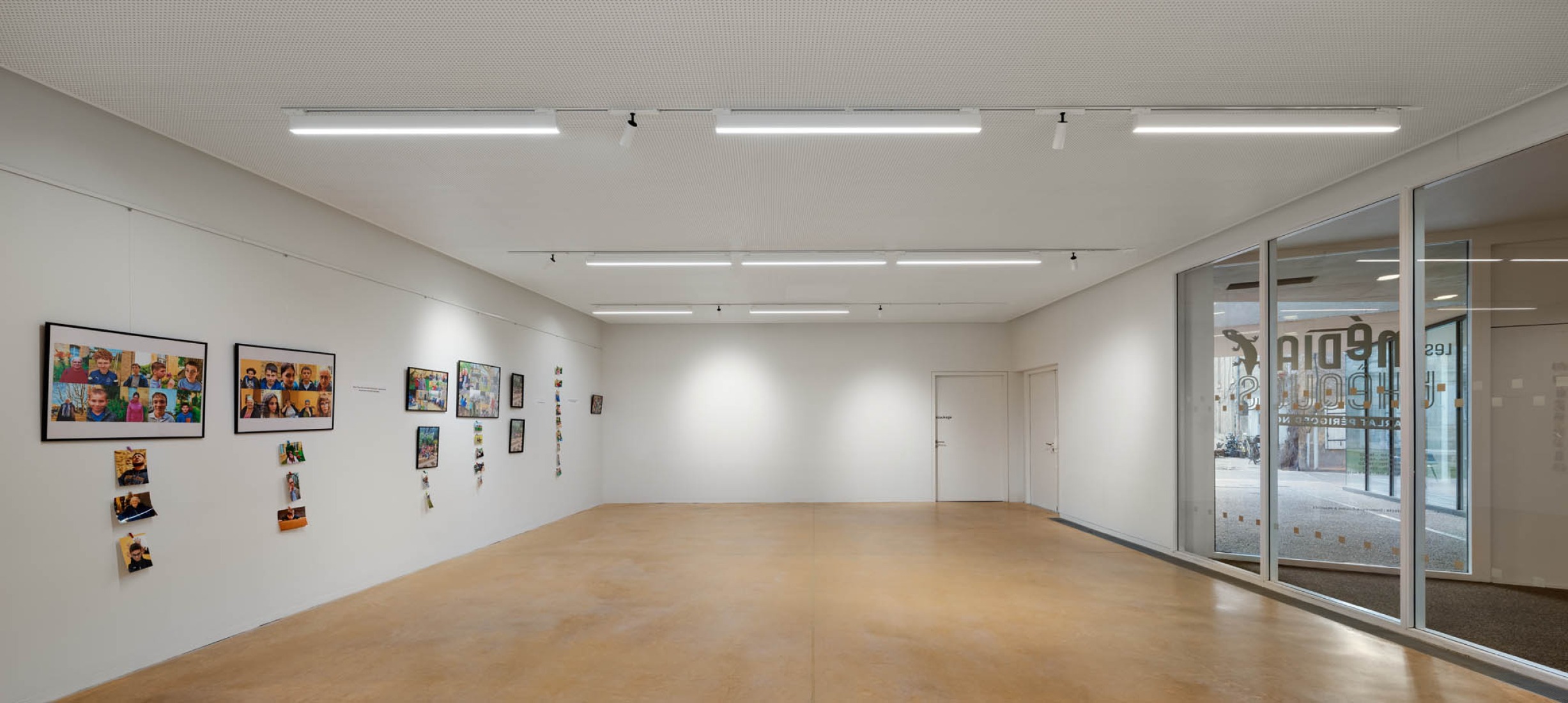 Mediateca y escuela de música por Dominique Coulon & associés. Fotografía por Eugeni Pons.