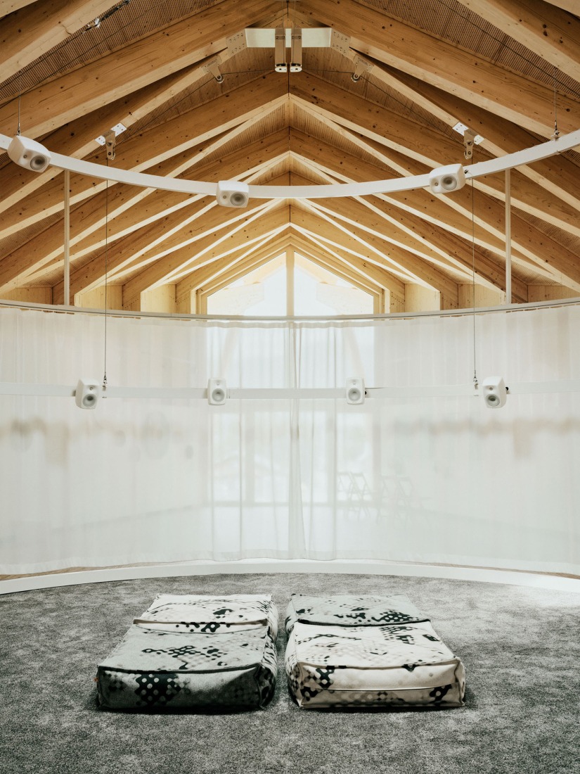 «Resonance Centre Peter Roth» por Graber Pulver + Martina Hauser. Fotografía por Ladina Bischof.