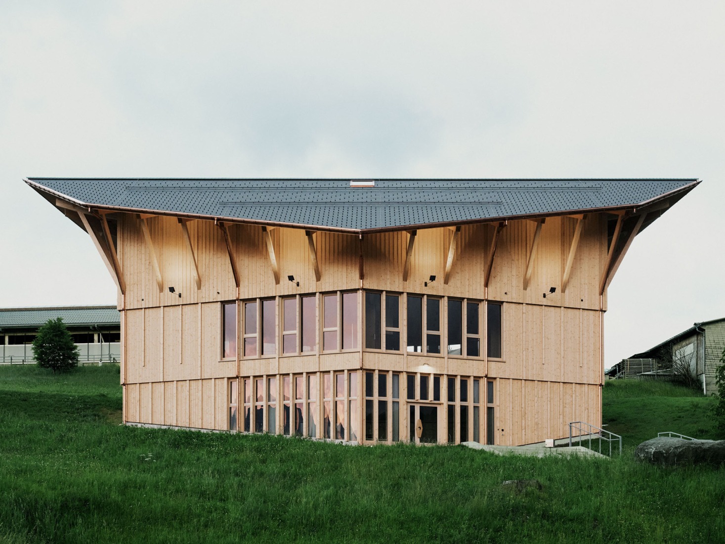 «Resonance Centre Peter Roth» por Graber Pulver + Martina Hauser. Fotografía por Ladina Bischof.