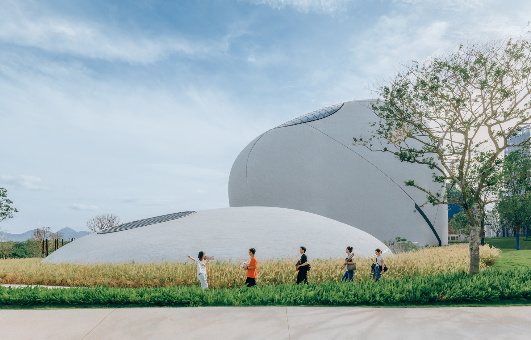 Plaza Cultural de la Bahía de Shenzhen por MAD. Fotografía por Zhu Yumeng.