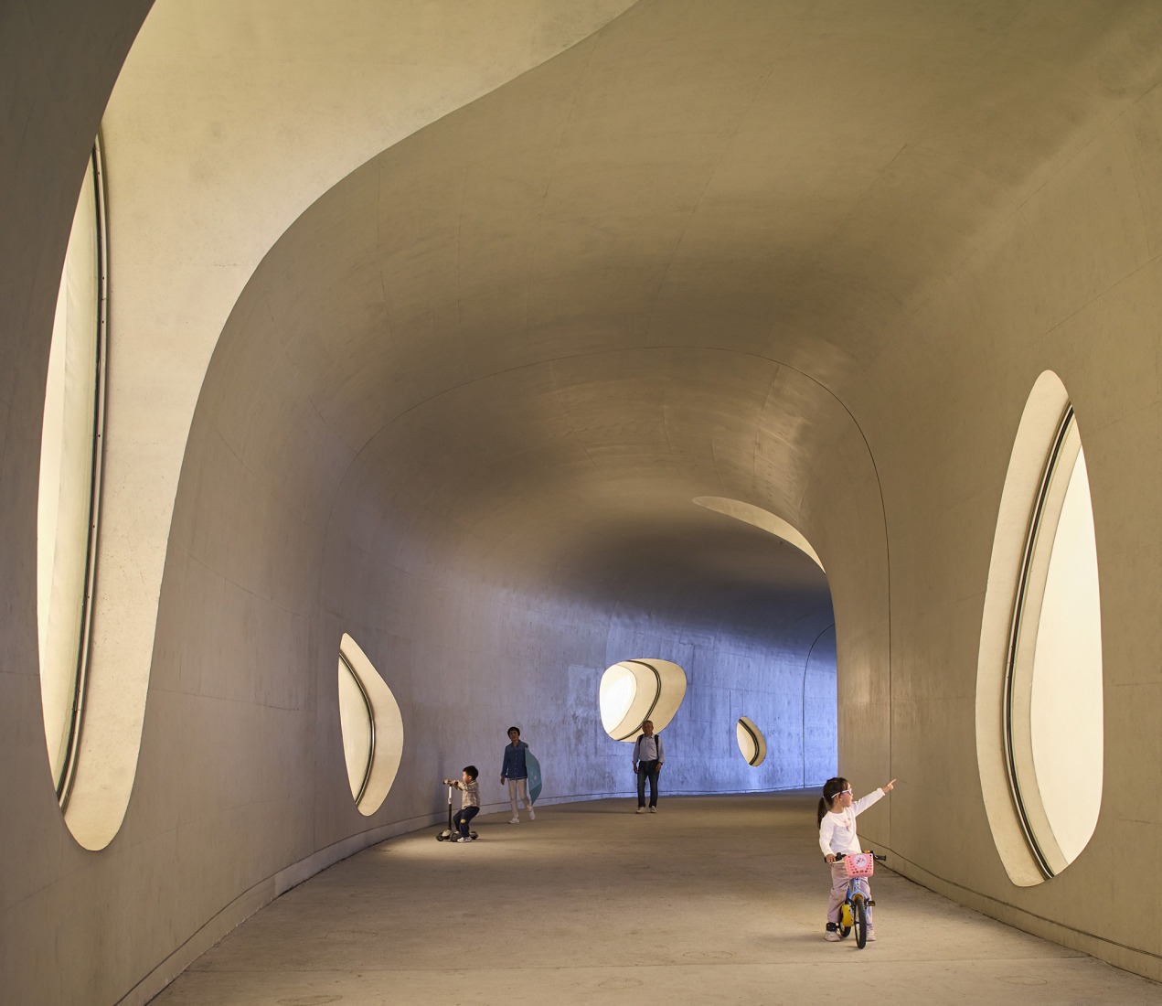 Plaza Cultural de la Bahía de Shenzhen por MAD. Fotografía por Hufton+Crow.