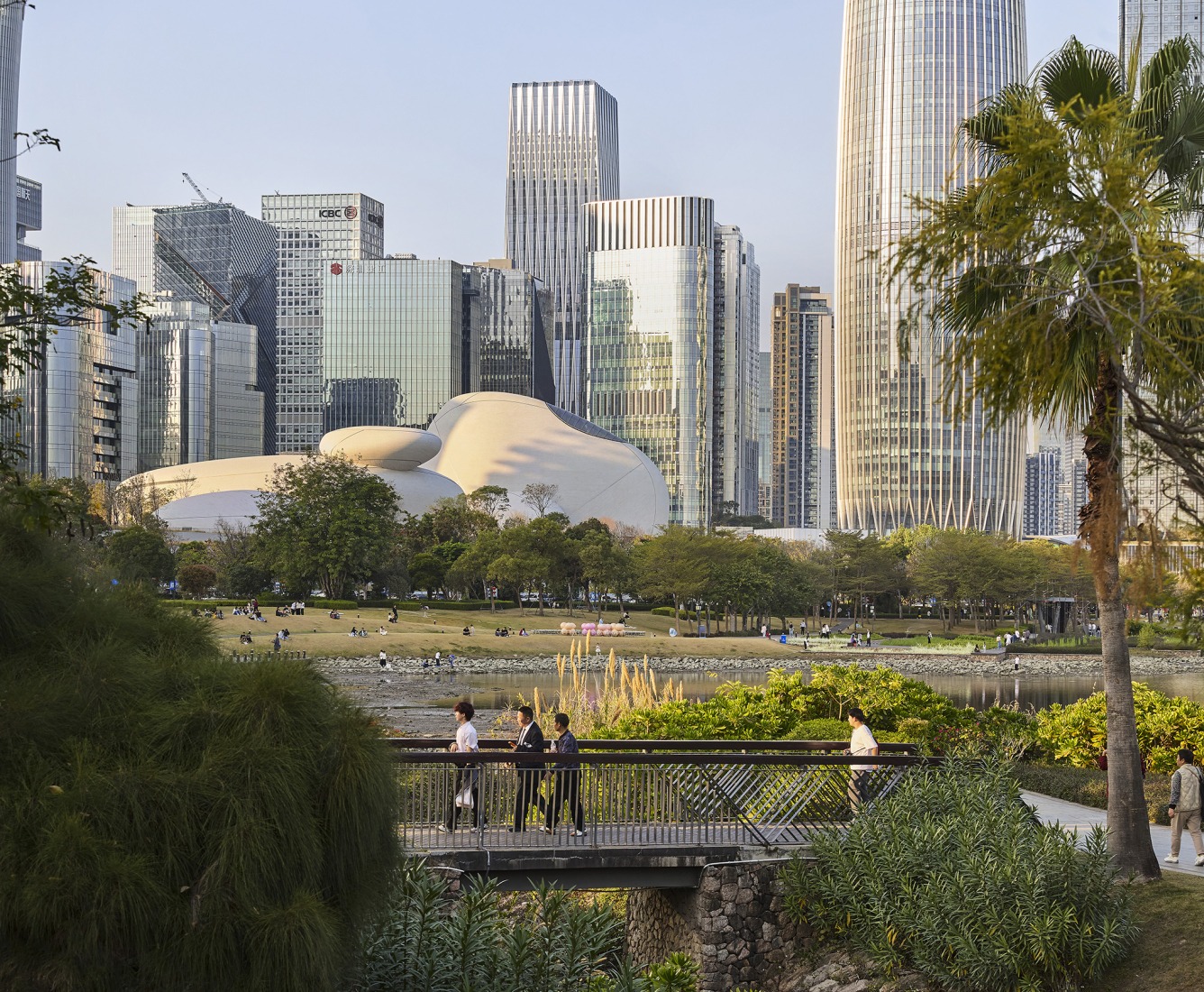 Plaza Cultural de la Bahía de Shenzhen por MAD. Fotografía por Hufton+Crow.