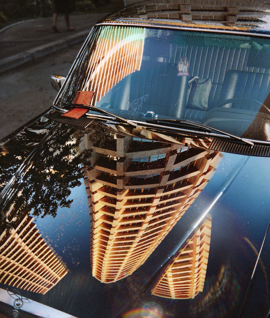 "Duas Towers" by OODA. Rendering by OKDRAW.