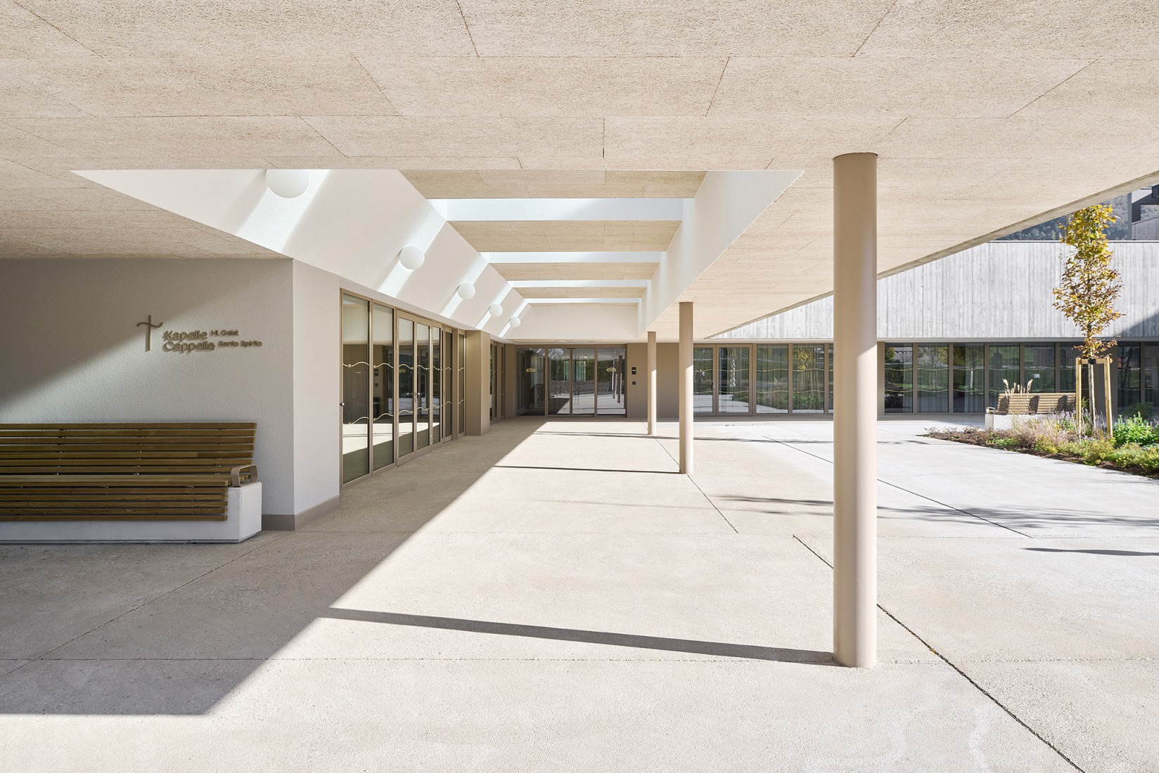 Residencia Casa Ella por PINEARQ. Fotografía por Oliver Jaist.