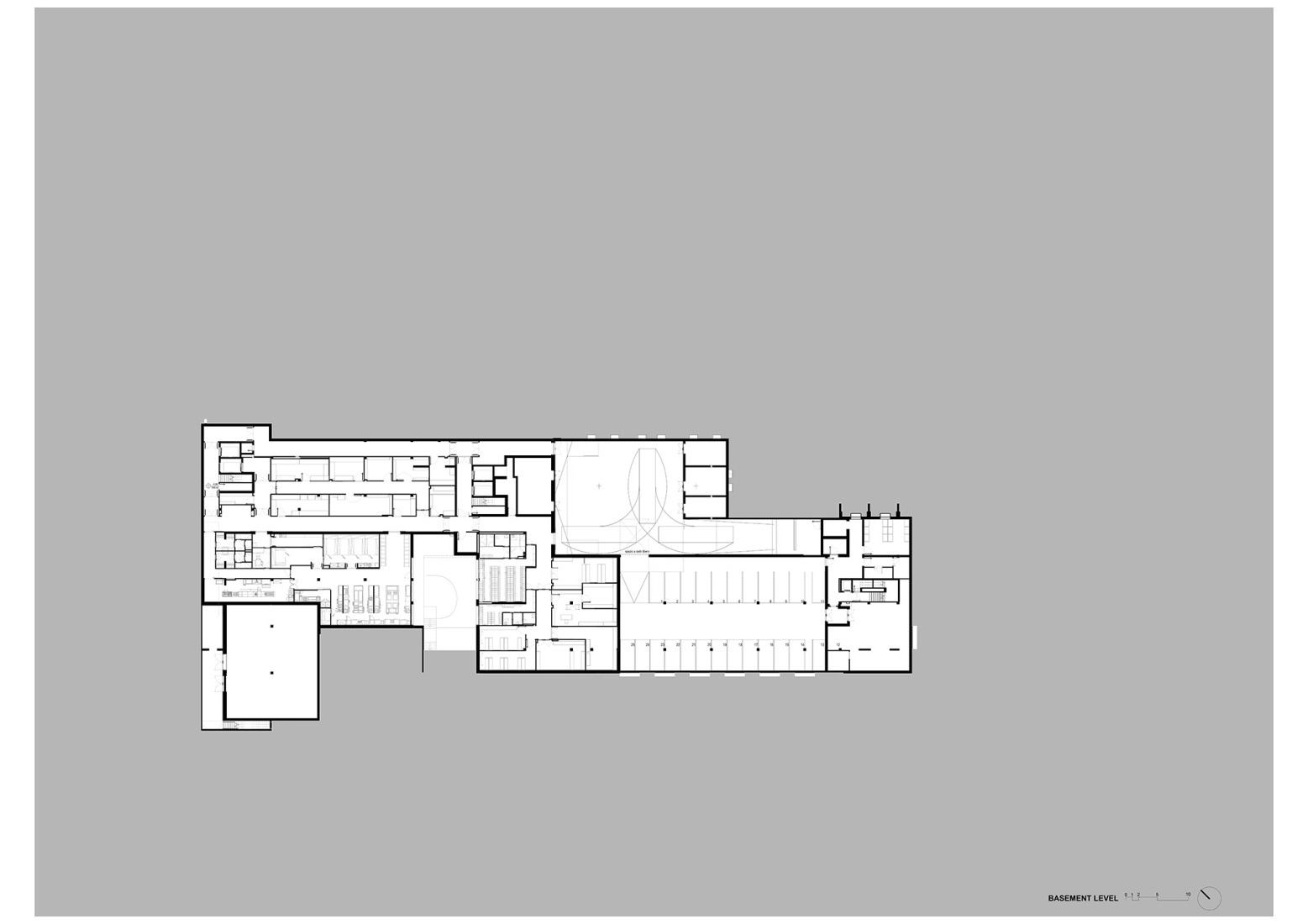 Plano de planta sótano. Residencia Casa Ella por PINEARQ. 