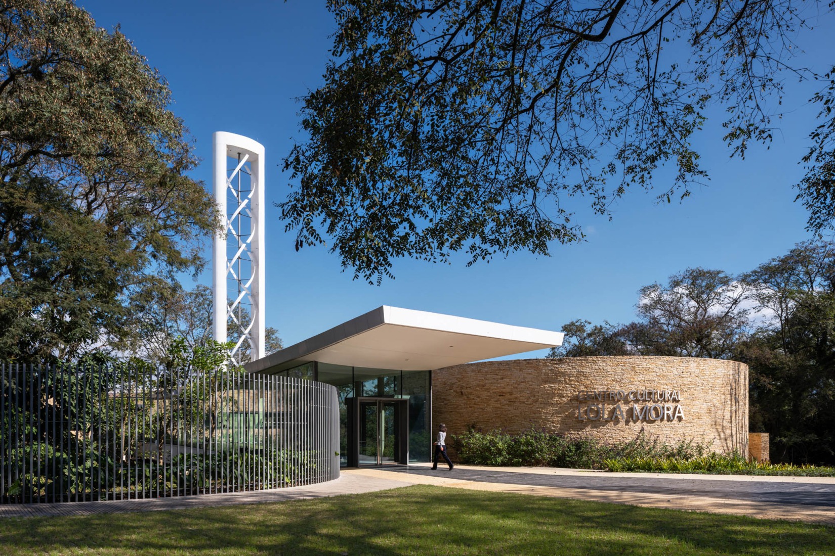 Lola Mora Cultural Center by Pelli Clarke & Partners. Photograph by Jason O’Rear.