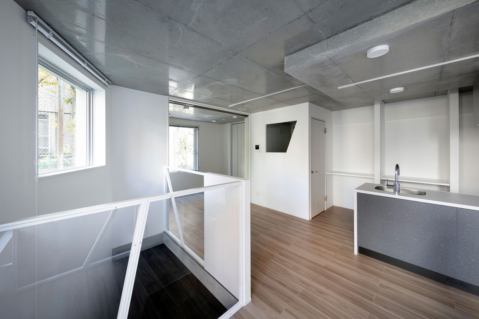 Shin-Nakano Trapezoidal by Ryuichi Sasaki Architecture. Photograph by Takumi Ota Photography.