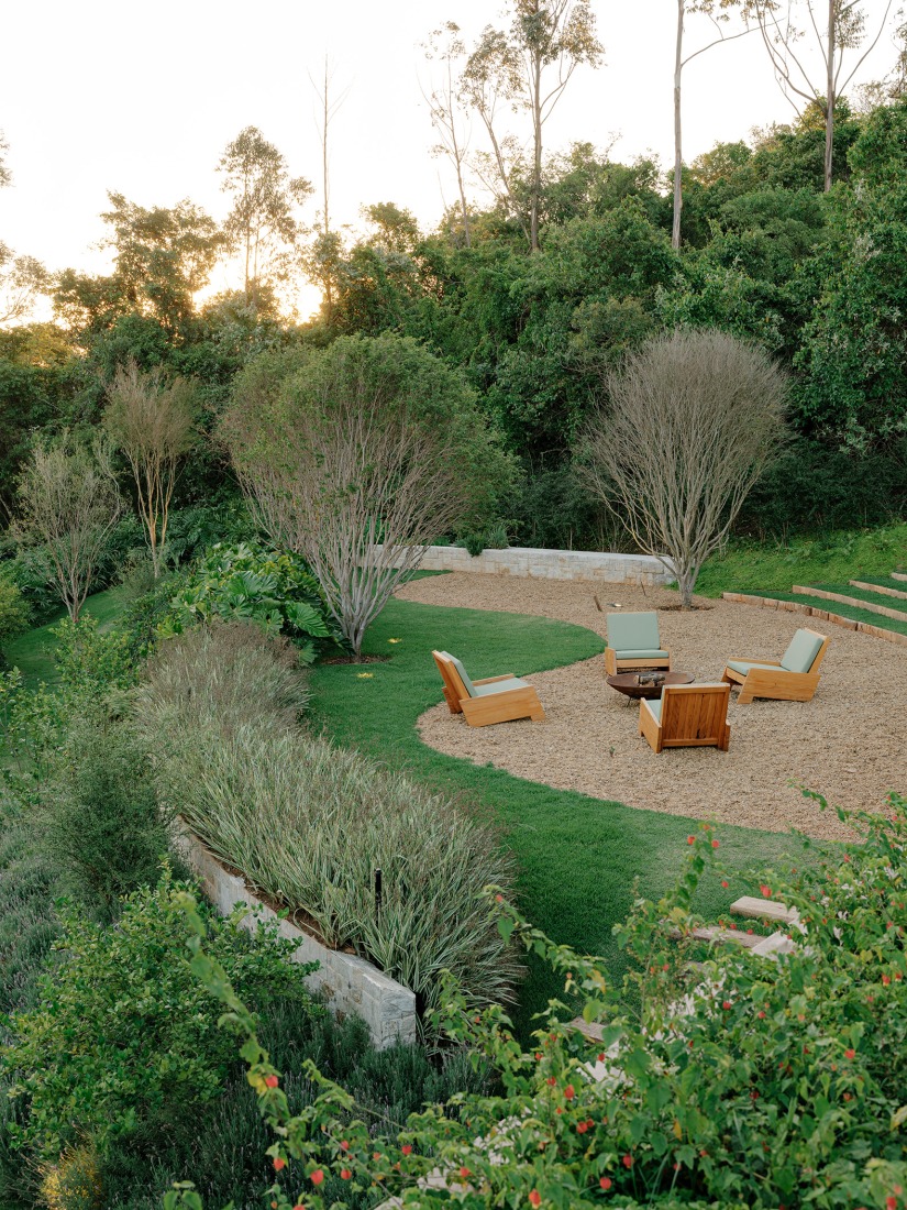 "Casa Colmeia" by Sabella Arquitetura. Photograph by Fran Parente. 
