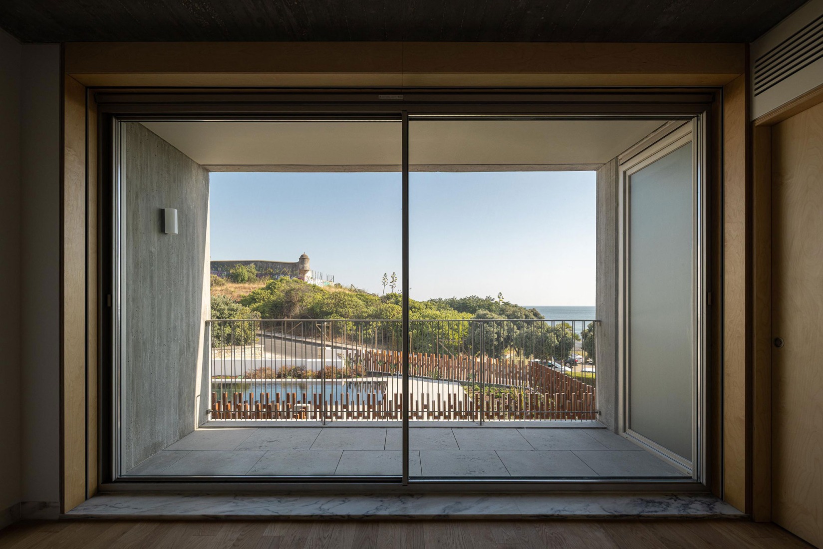 «The Frame» por ARX Portugal + BOOST Studio. Fotografía por Ivo Tavares Studio.
