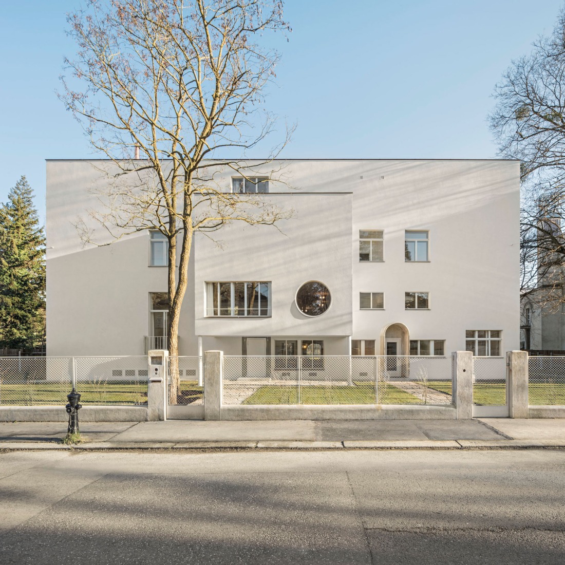 Villa Beer by Josef Frank and Oskar Wlach / Renovation by Christian Prasser. Photograph by Hertha Hurnaus.