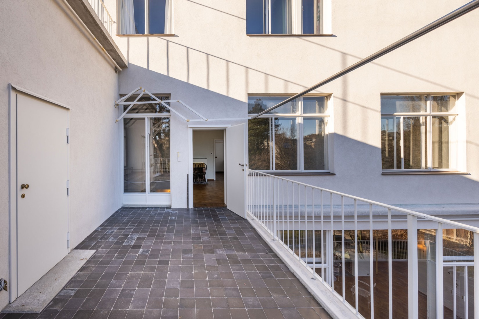 Villa Beer by Josef Frank and Oskar Wlach / Renovation by Christian Prasser. Photograph by Stephan Huger.