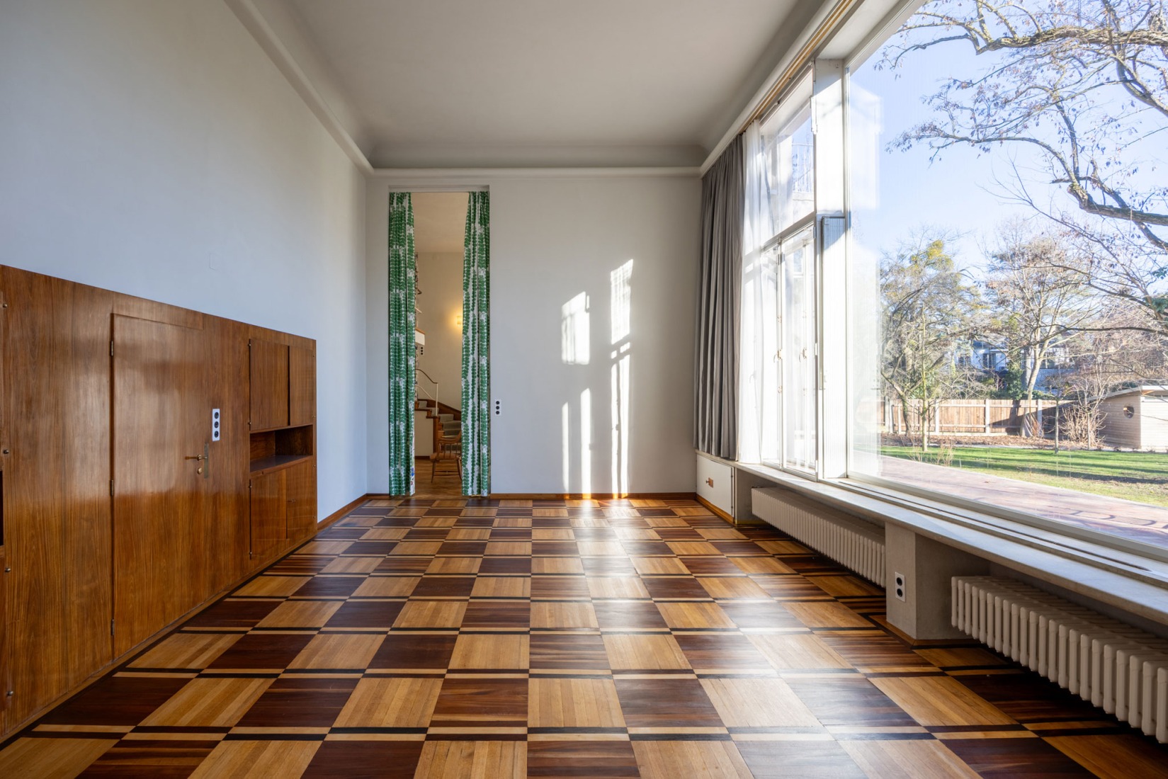 Villa Beer by Josef Frank and Oskar Wlach / Renovation by Christian Prasser. Photograph by Stephan Huger.