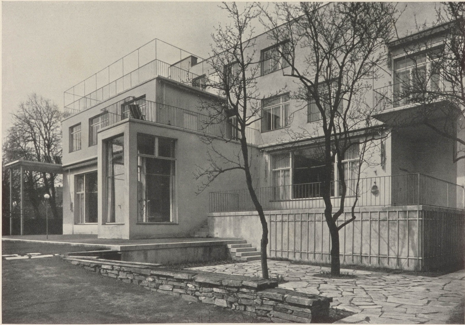 Villa Beer by Josef Frank and Oskar Wlach. Photograph by Julius Scherb.