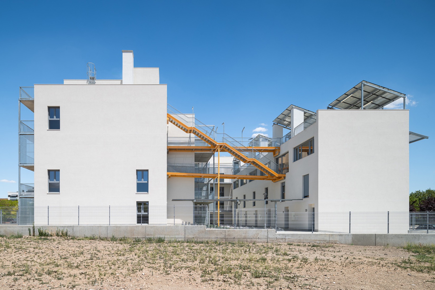59 viviendas colaborativas de alquiler social por AYRe. Fotografía por Gabriel Gallegos Alonso.