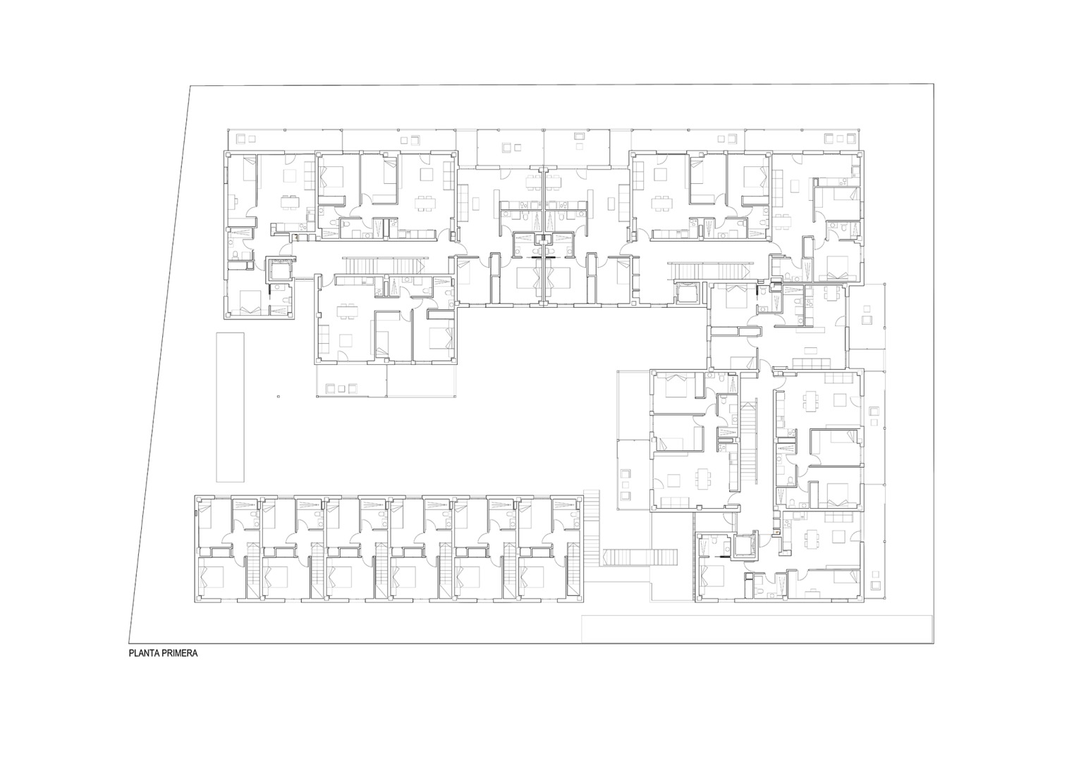 Plano de primera planta. 59 viviendas colaborativas de alquiler social por AYRe. 