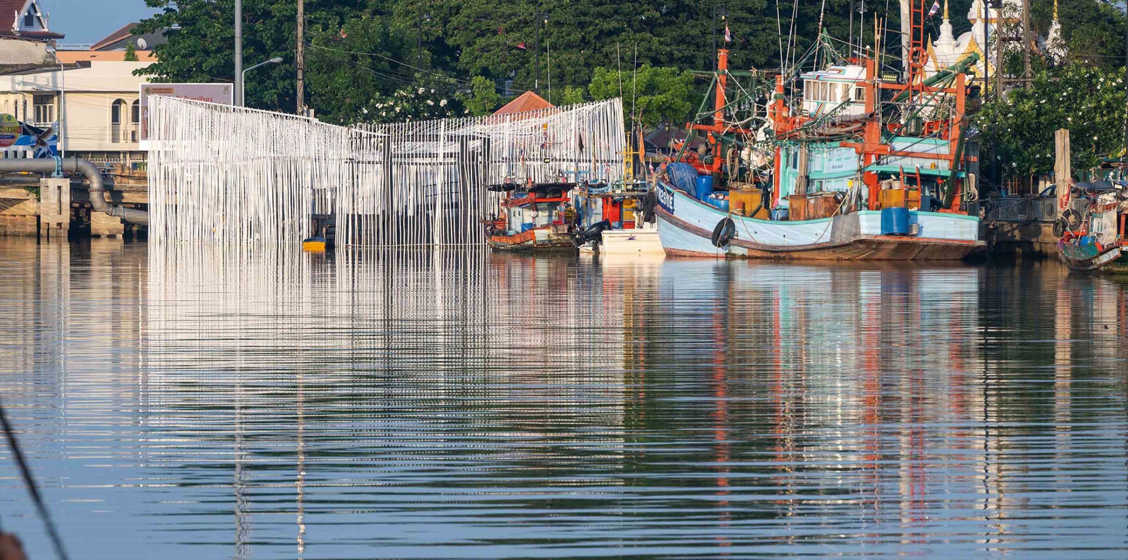 Pattani Fishermen Community Hub by HAS design and research. Photograph by Rungkit Charoenwat. Images courtesy by Jenchieh Hung + Kulthida Songkittipakdee / HAS design and research.