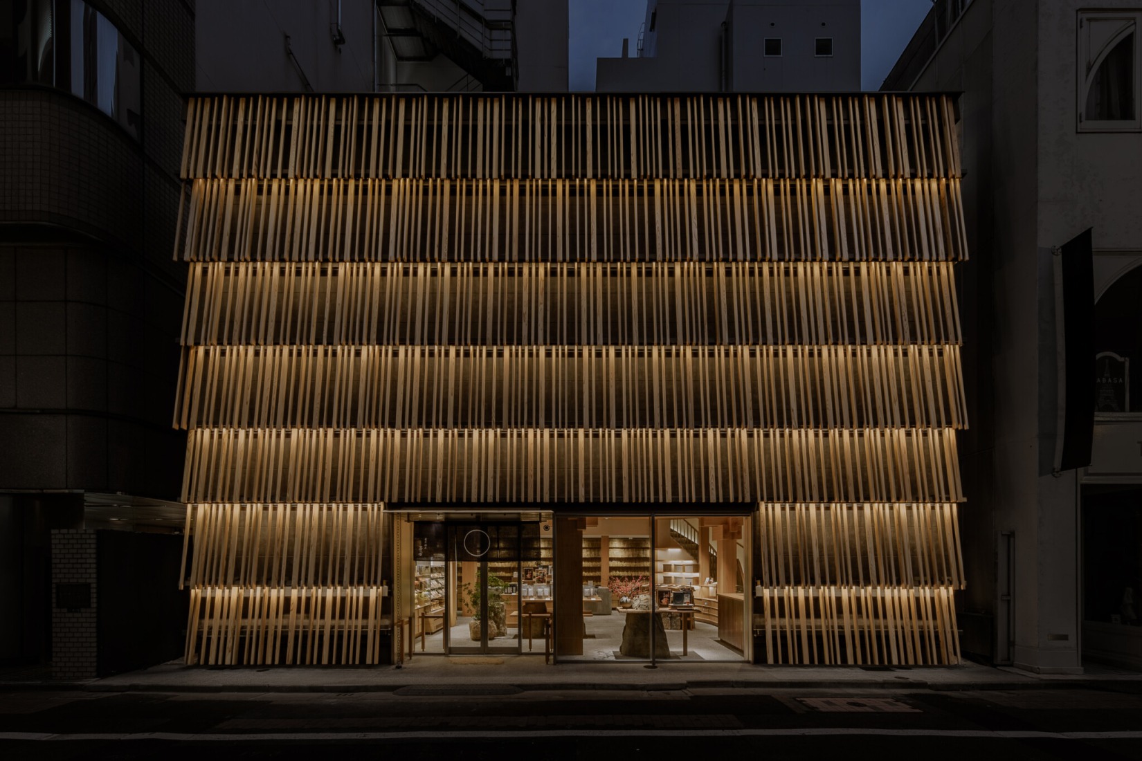 Kayanoya Ginza por KKAA. Fotografía por Keishin Horikoshi/SS.