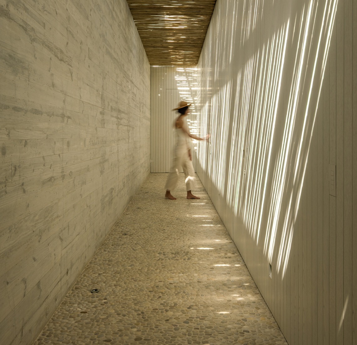Biribinhas House by MK27. Photograph by Fernando Guerra.