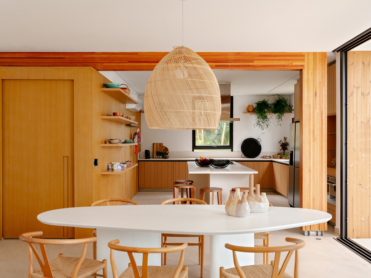 House LWF by Patrícia Martinez Arquitetura. Photograph by Fran Parente.