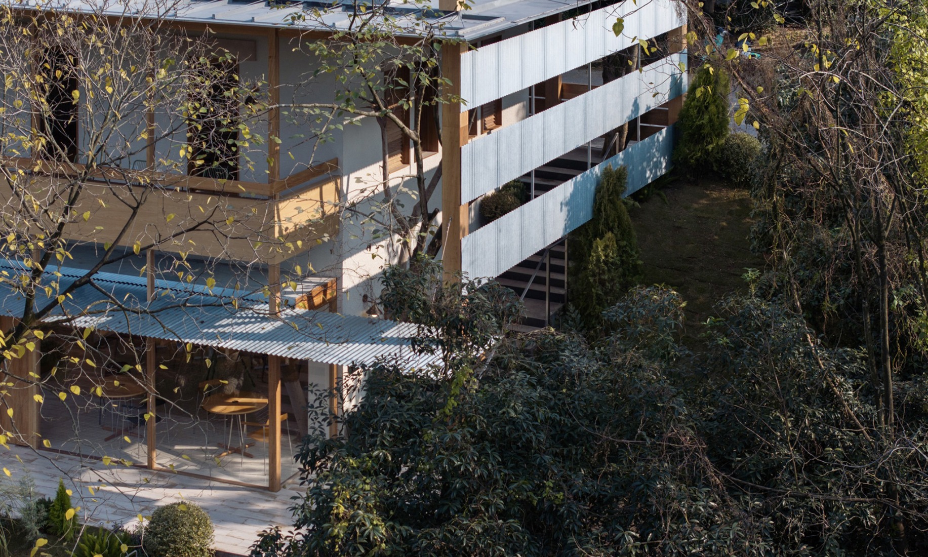 Cocina Familiar Italiana LAGO por vari architects. Fotografía por Zhu Wenqiao.