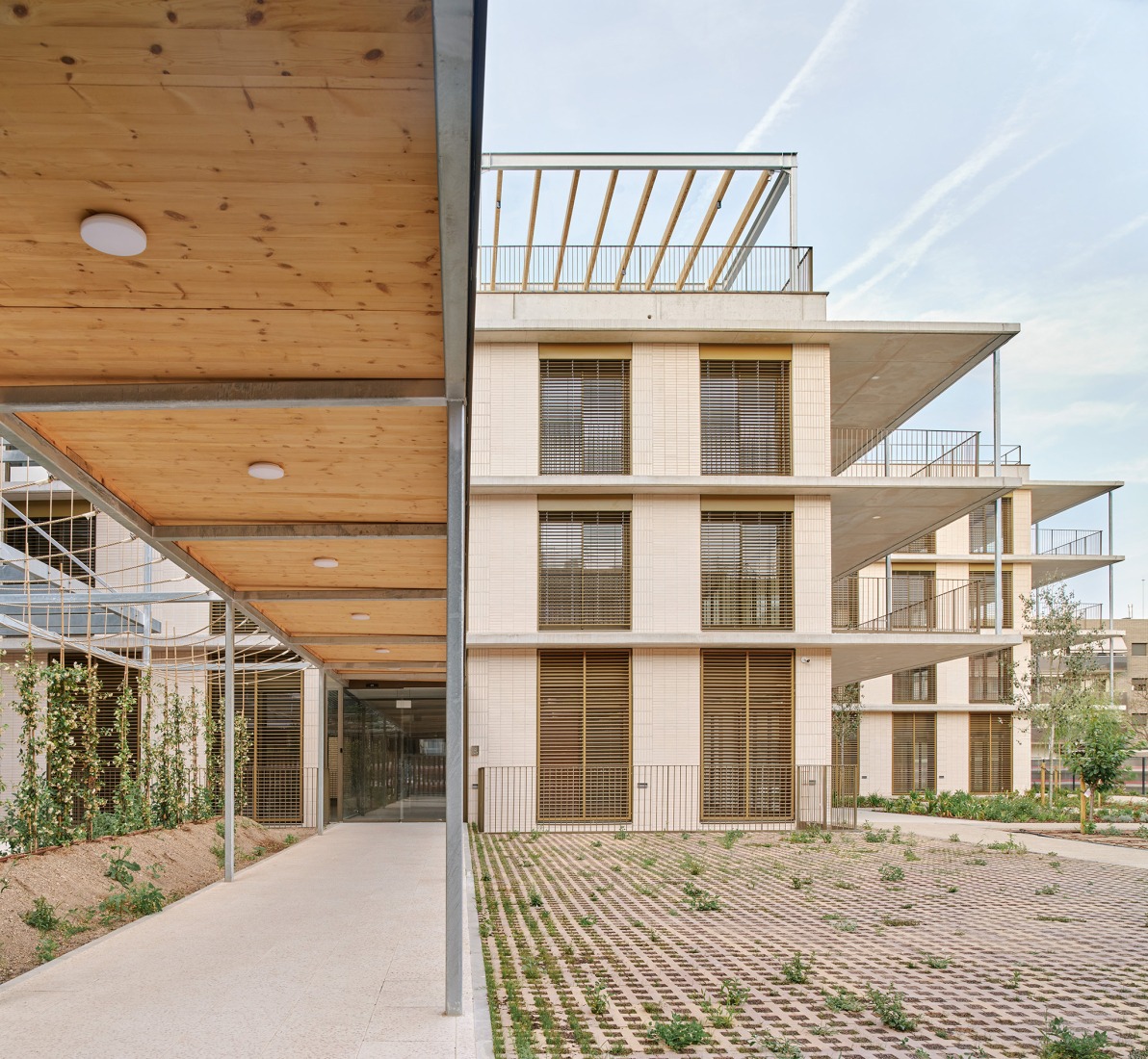 Josefa Puigpelat "Teresina" Residence by Coll-Leclerc. Photograph by José Hevia.