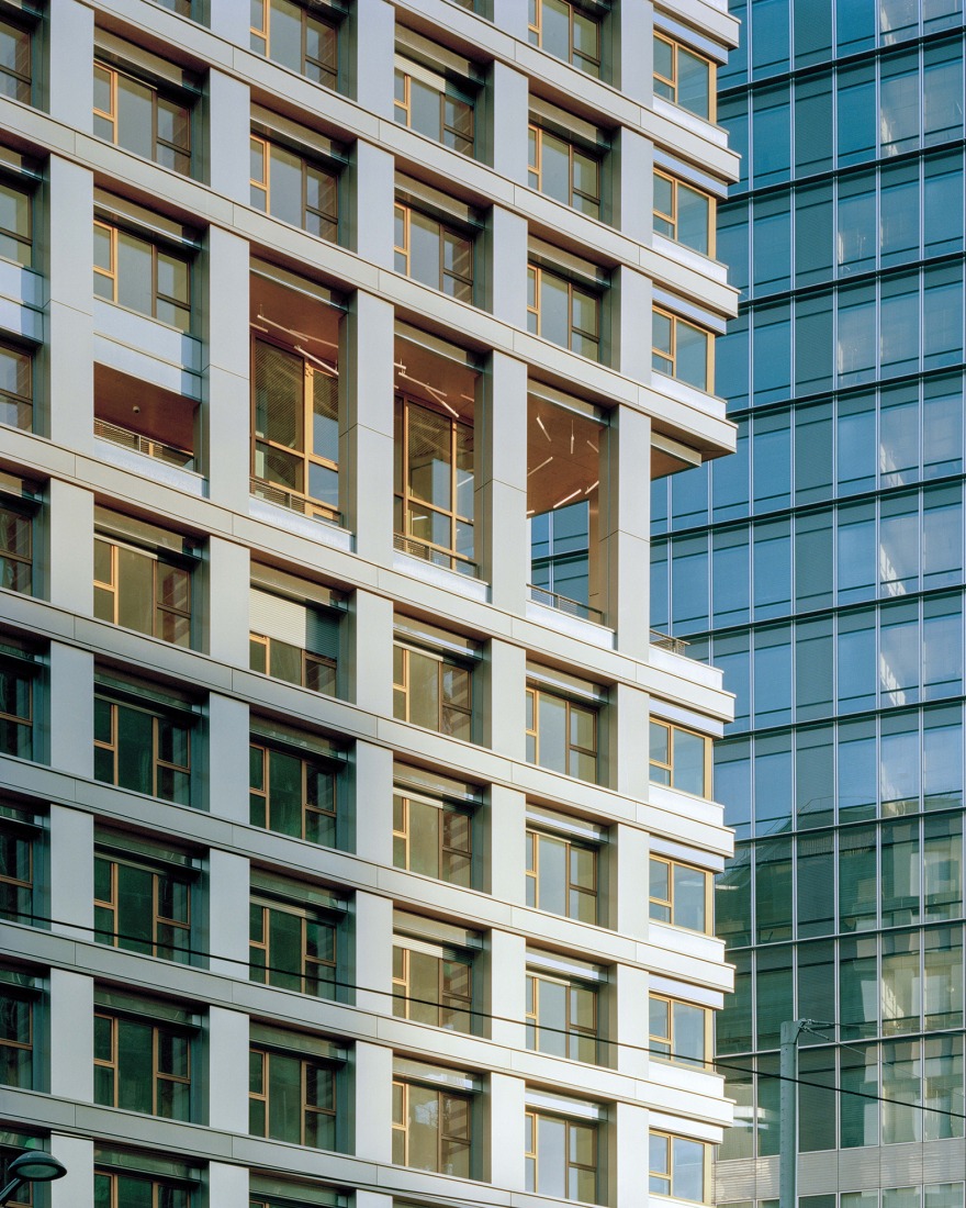 "La Tour Commune" by Vincent Lavergne + Atelier WOA. Photograph by Séverin Malaud.