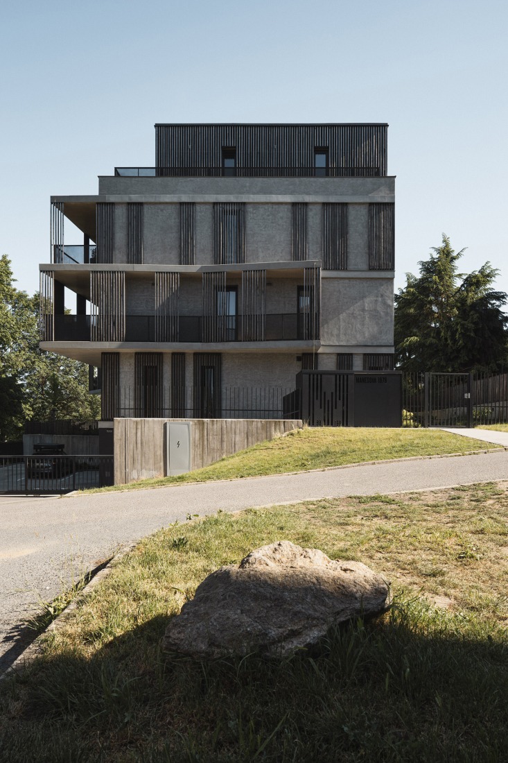 Mánesova Apartment Building by OK PLAN ARCHITECTS. Photograph by Petr Polák Studio.