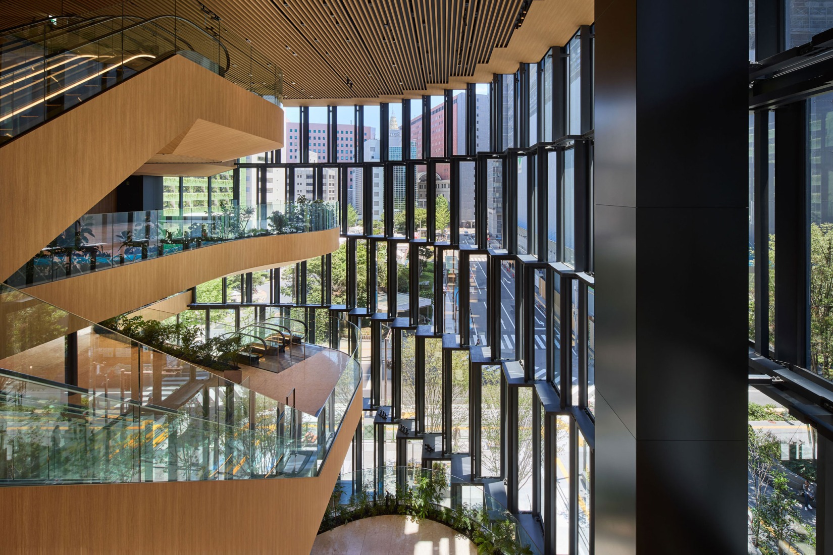 Tenjin Business Center II by OMA. Photograph by Tomoyuki Kusunose.