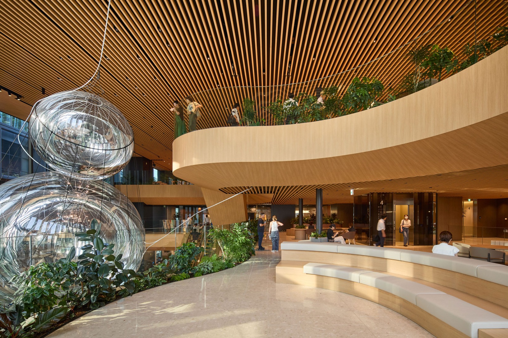 Tenjin Business Center II by OMA. Photograph by Tomoyuki Kusunose.