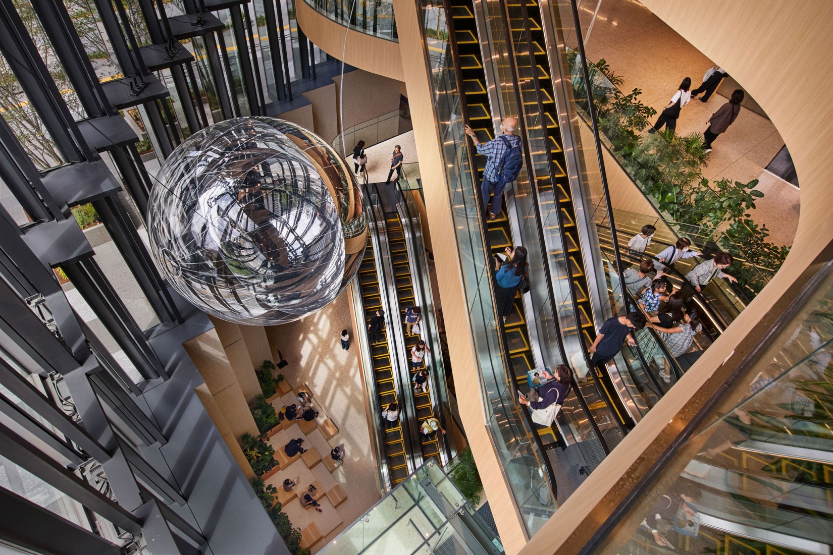 Tenjin Business Center II by OMA. Photograph by Tomoyuki Kusunose.