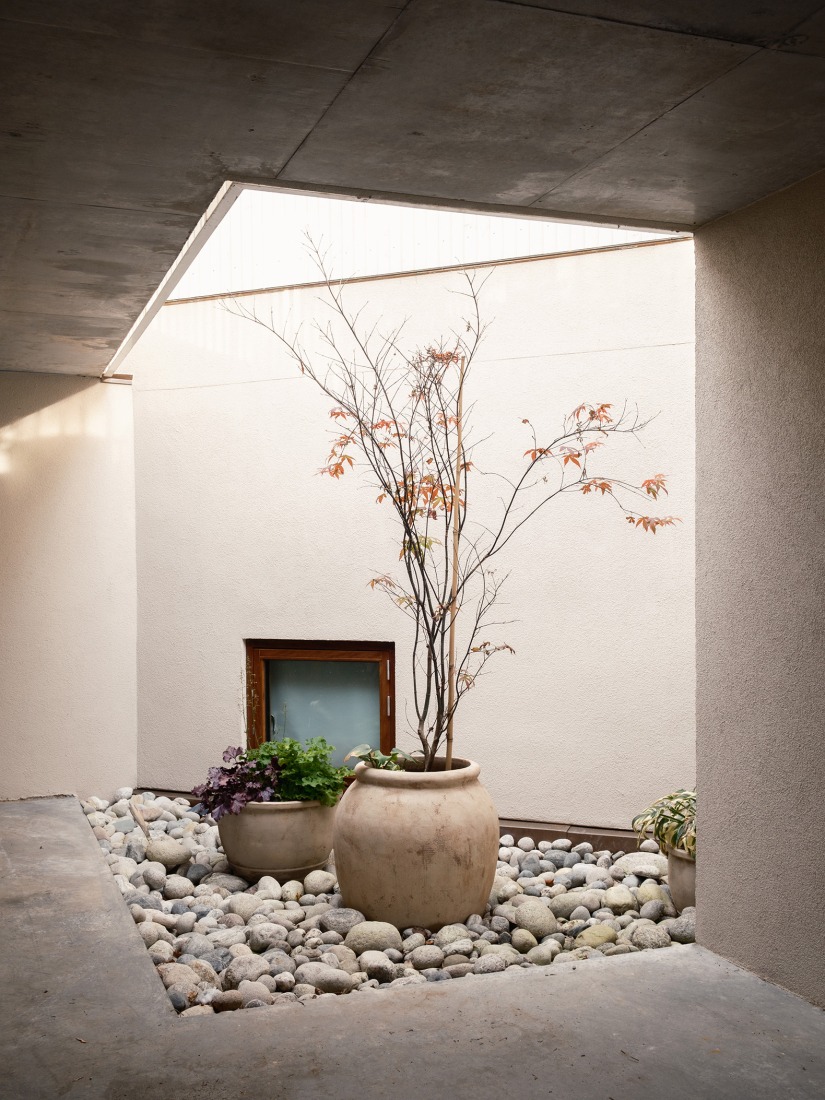 Villa Ris por R21 Arkitekter. Fotografía por Ruben Ratkusic.