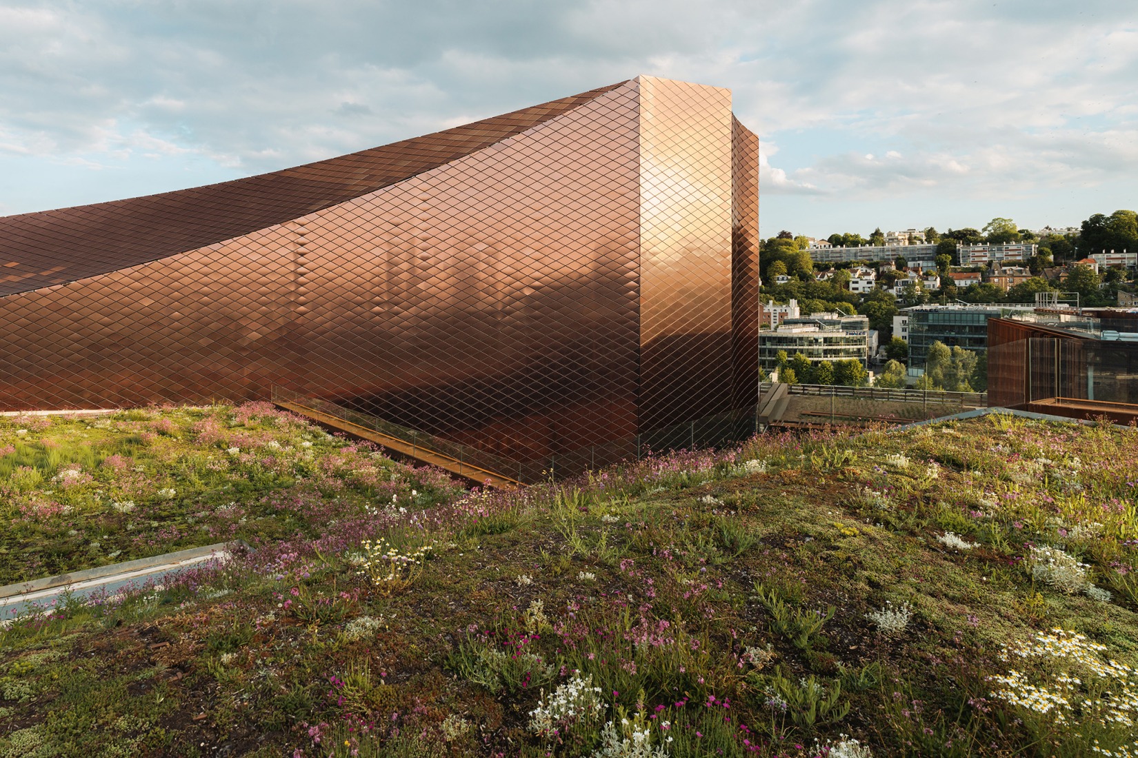 Le Large – Pointe des Arts Art Center – Seguin Island by RCR Arquitectes + CALQ Architects. Photograph by Nicolas Trouillard.