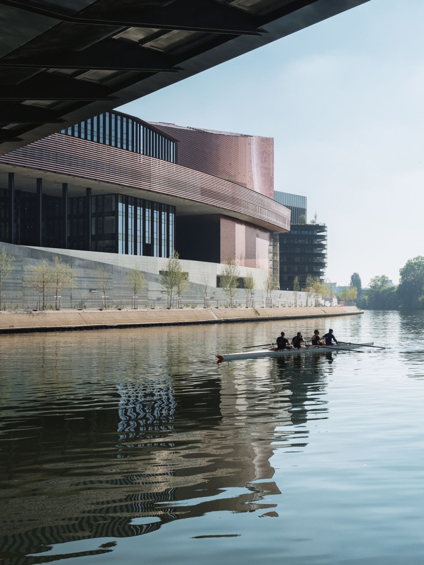 Le Large – Pointe des Arts Art Center – Seguin Island by RCR Arquitectes + CALQ Architects. Photograph by Nicolas Trouillard.