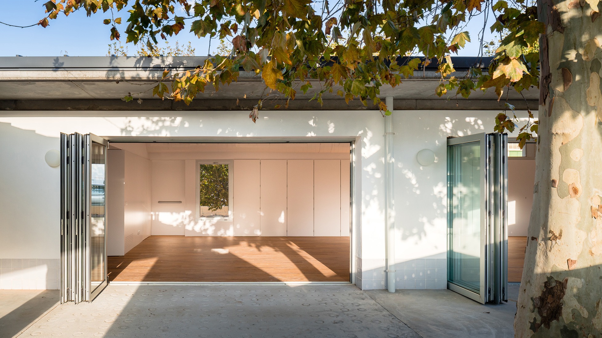 La Sauleda Social Center by Sarquella Torres + Marc Riera. Photograph by Joan Guillamat. La Sauleda Social Center by Sarquella Torres + Marc Riera.
