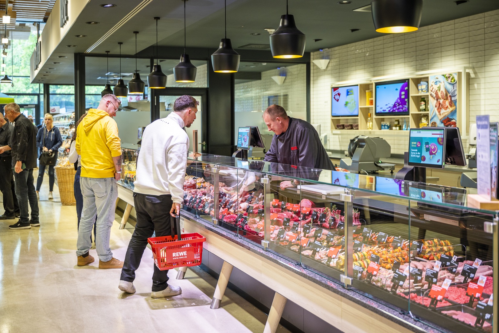 REWE Green Farming Berlin by ACME. Photograph by Christoph Große.   