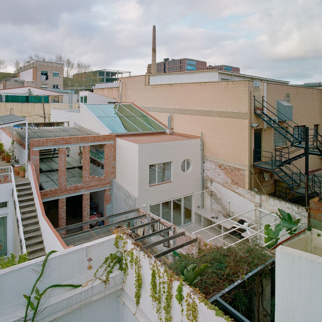 Villa V by Aramé Studio. Photograph by Bani Del Rio.