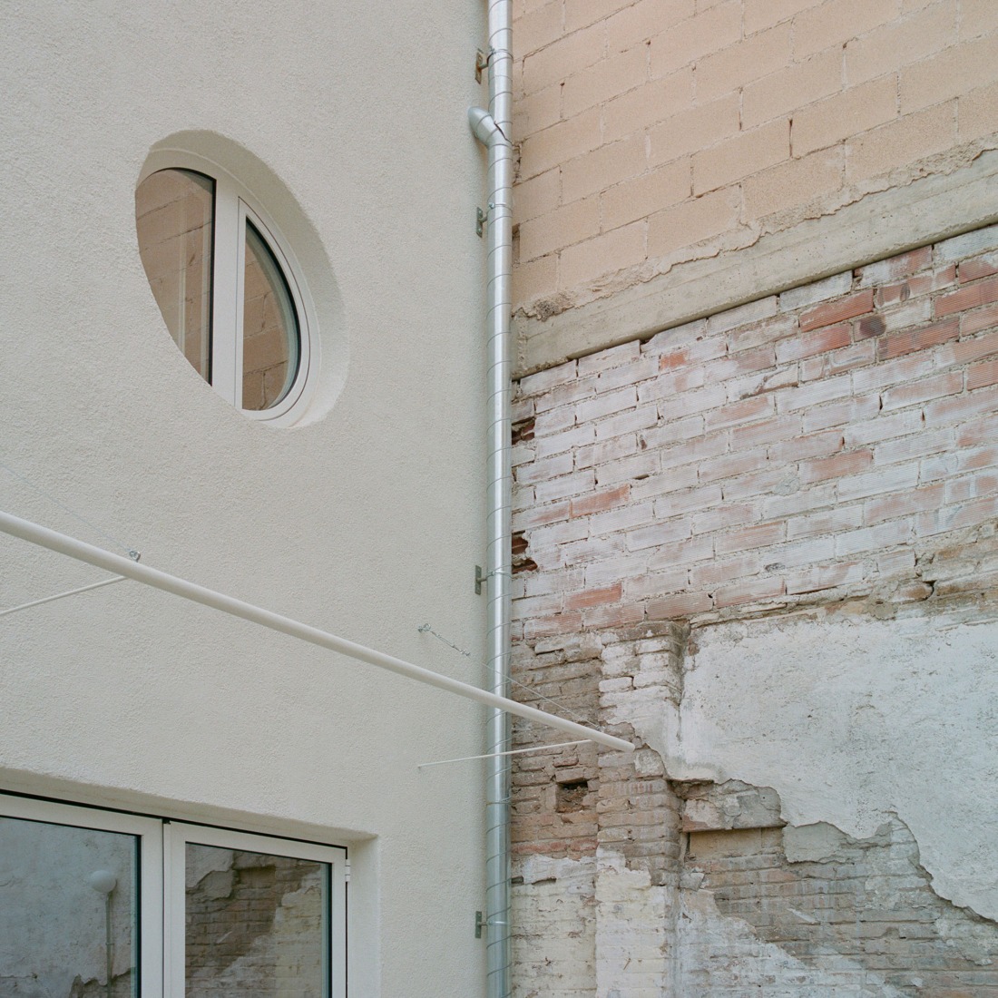 Villa V by Aramé Studio. Photograph by Bani Del Rio.