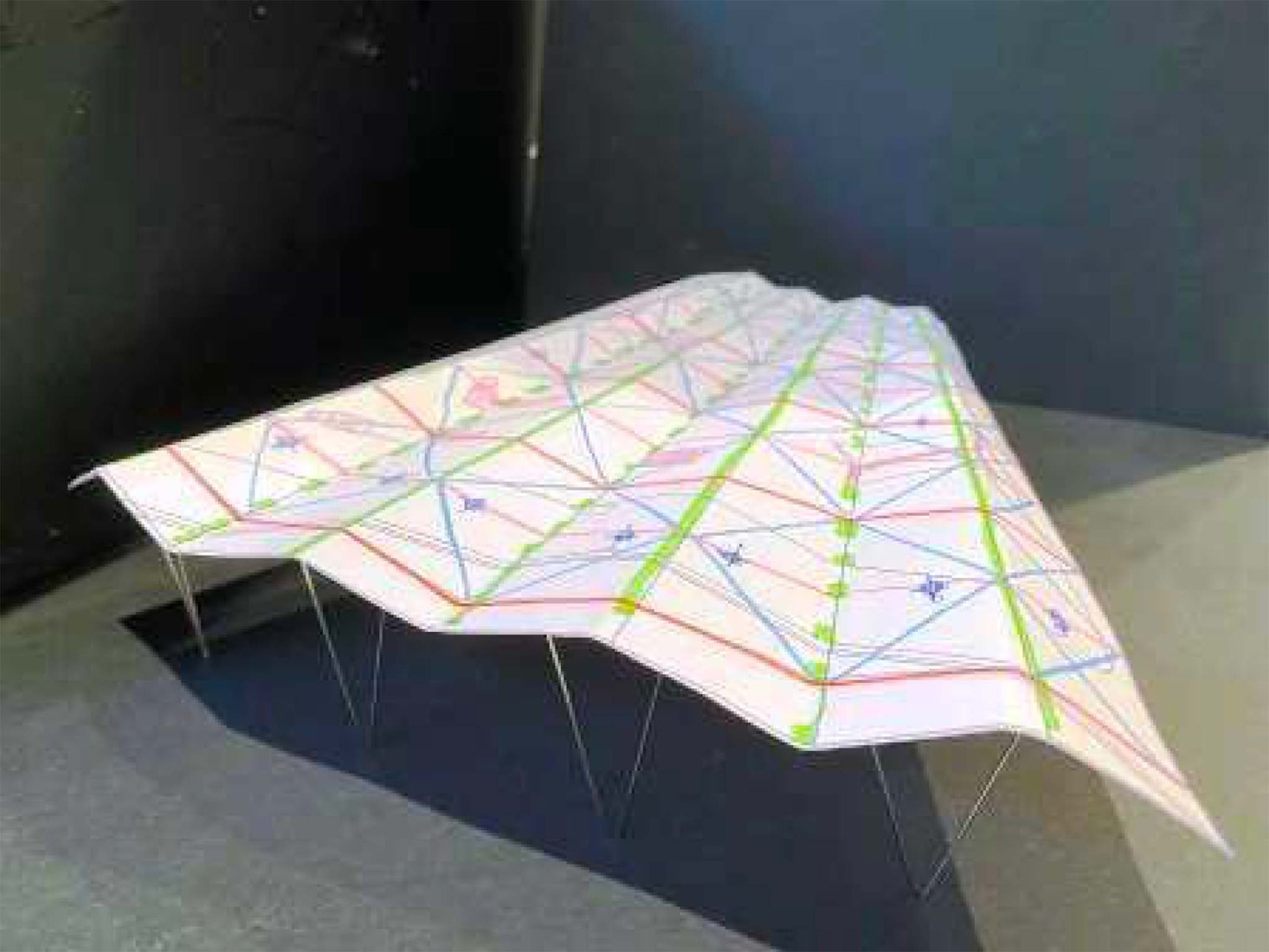 Maqueta. Cubierta para parque infantil en Hernani por Arktelier.