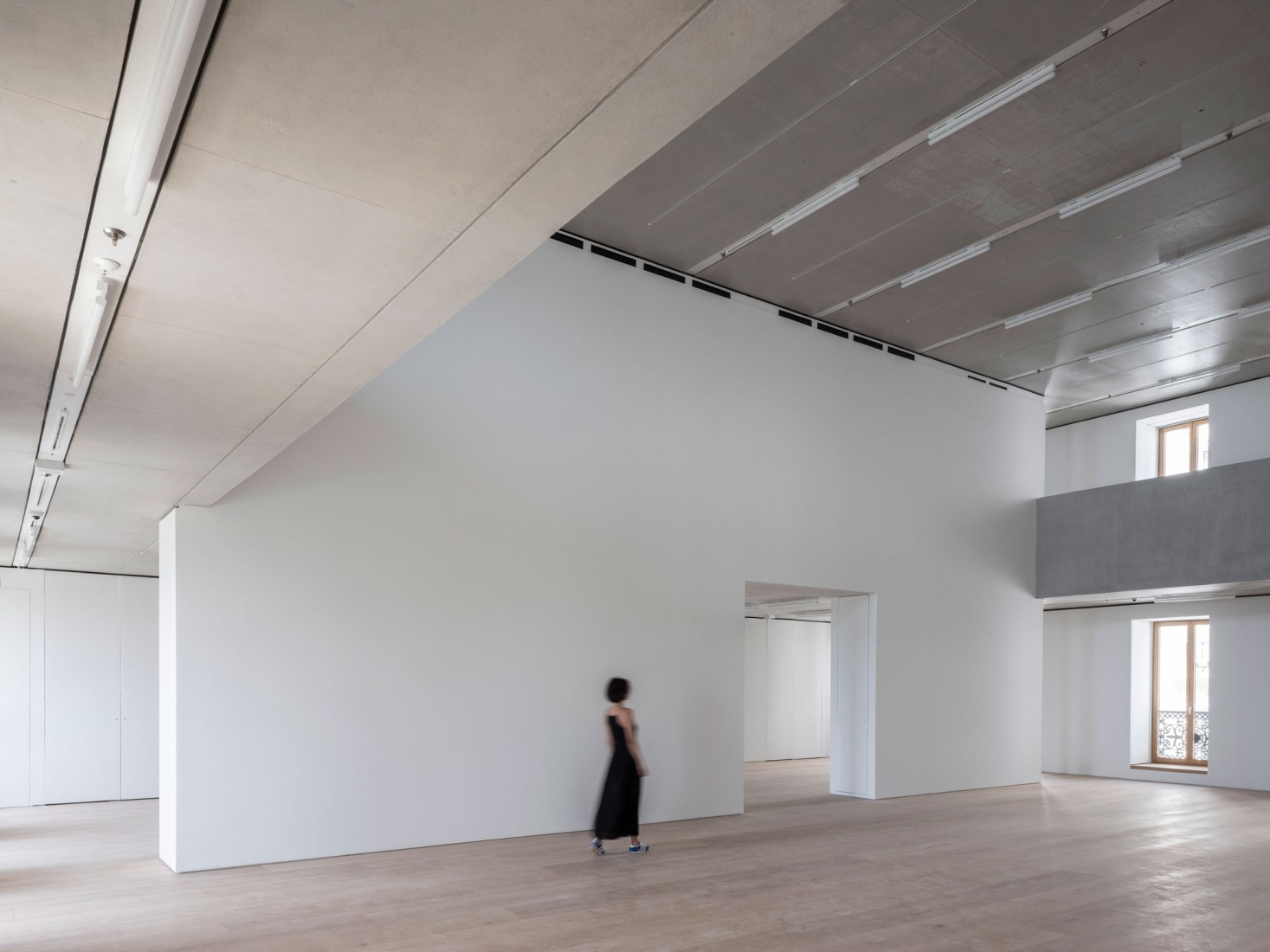View of the interior. "Faro Santander" by David Chipperfield. Photograph by Juan Baraja.