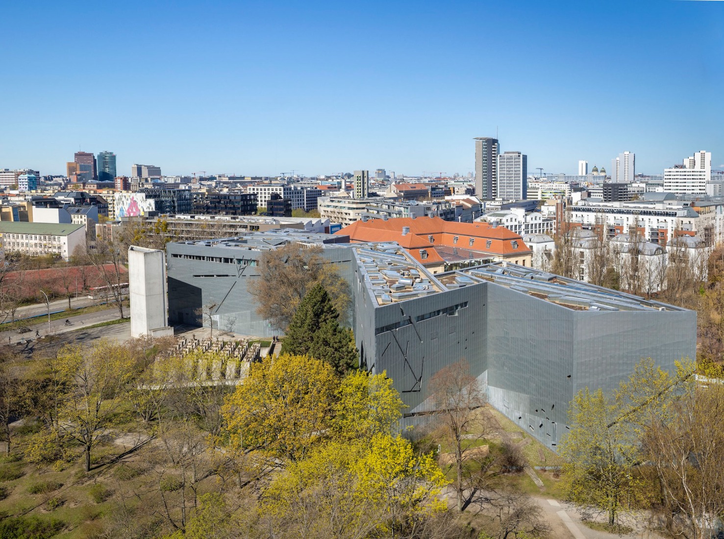 Jewish Museum Berlin, Germany, 2001. Photograph by Roland Horn. Courtesy of The Japan Art Association.