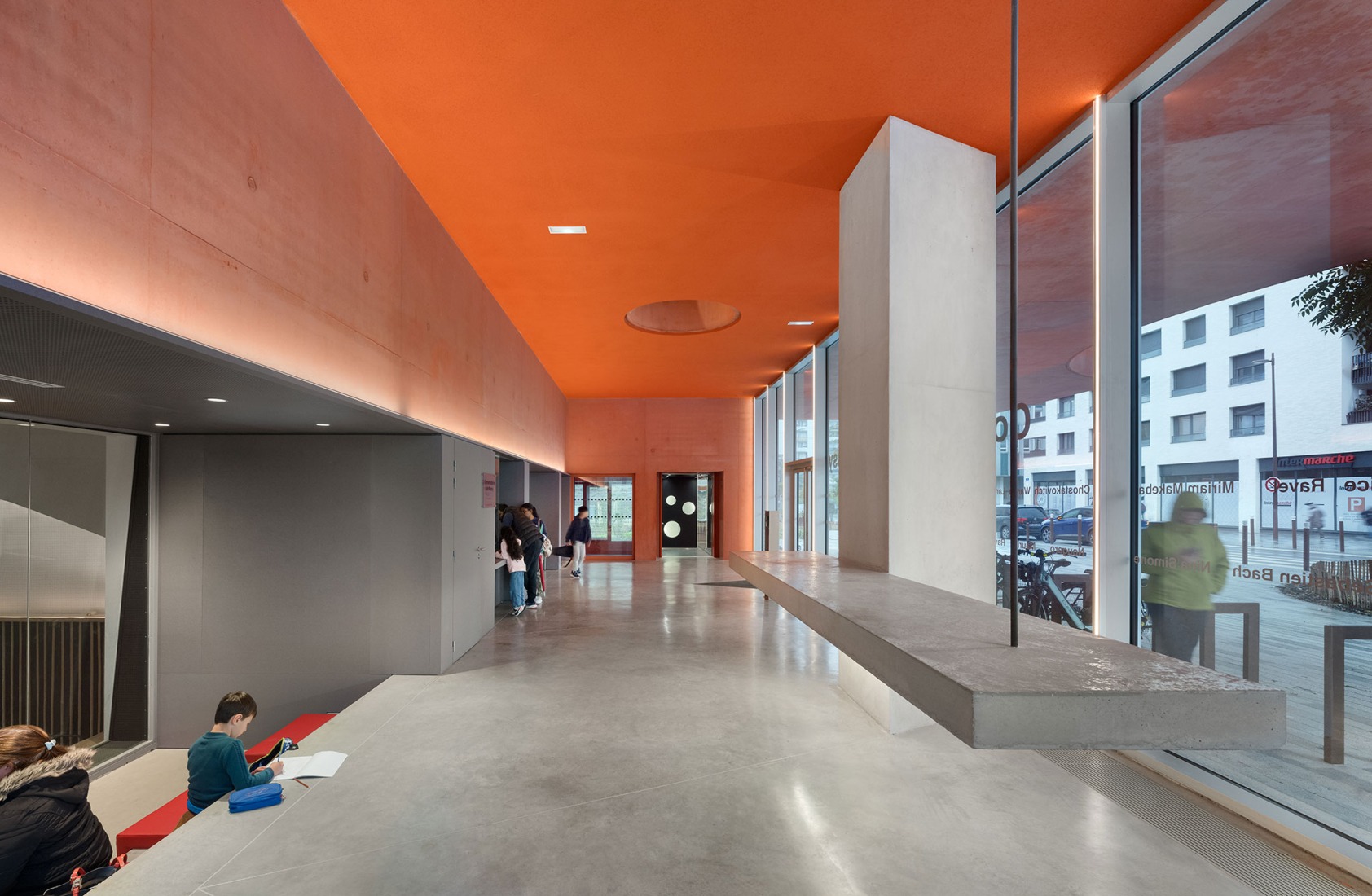 Dance, Music and Theatre Conservatoire by Dominique Coulon & associés. Photograph by Eugeni Pons.
