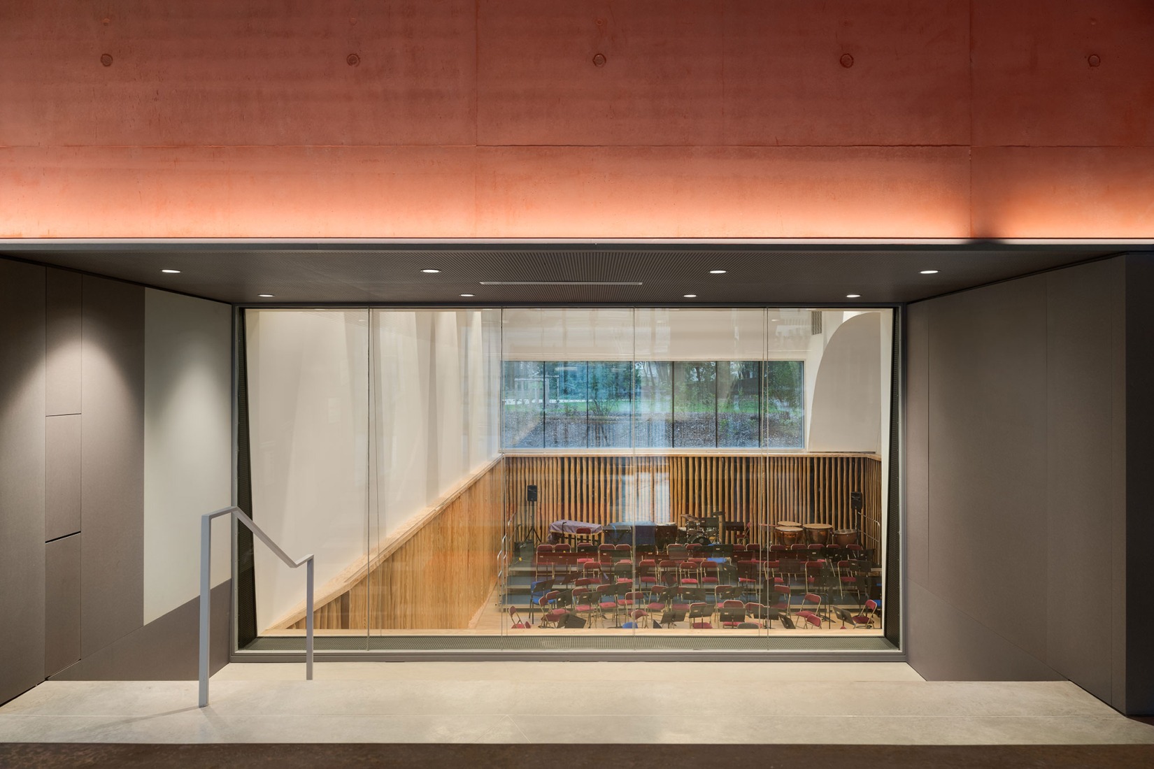 Dance, Music and Theatre Conservatoire by Dominique Coulon & associés. Photograph by Eugeni Pons.