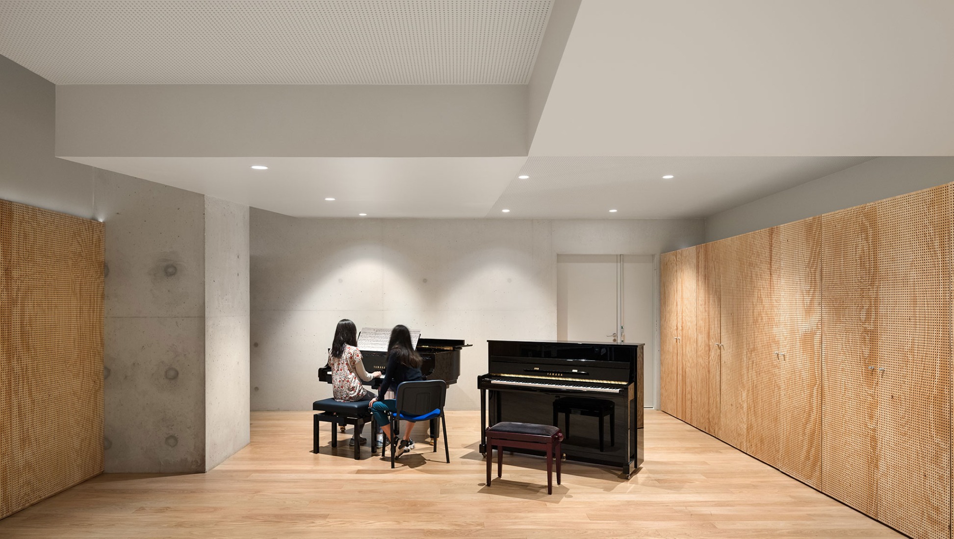 Dance, Music and Theatre Conservatoire by Dominique Coulon & associés. Photograph by Eugeni Pons.